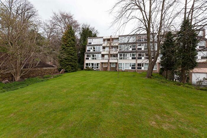 2 Bedroom Apartment To Rent In Storthwood Court, Sheffield, S10