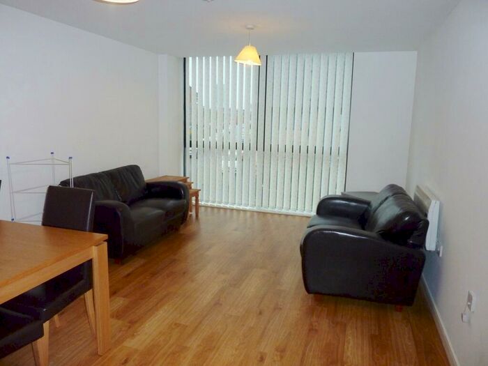 2 Bedroom Apartment To Rent In Poplar Court, Whalley Range, Manchester, M16