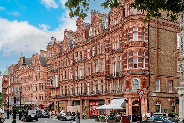 2 Bedroom Flat To Rent In Mount Street, W1K