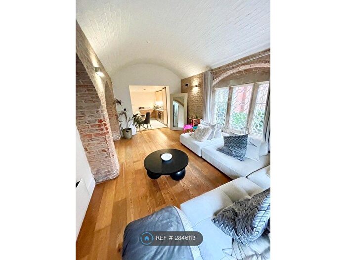 1 Bedroom Flat To Rent In Brentwood, Brentwood, CM14