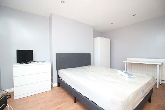 6 Bedroom Maisonette To Rent In Fairfield Road, Jesmond, Newcastle Upon Tyne, NE2