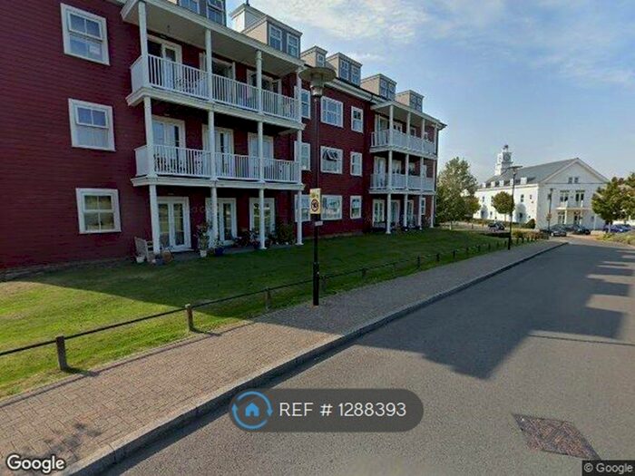 2 Bedroom Flat To Rent In The Maltings, Worcester Park KT4