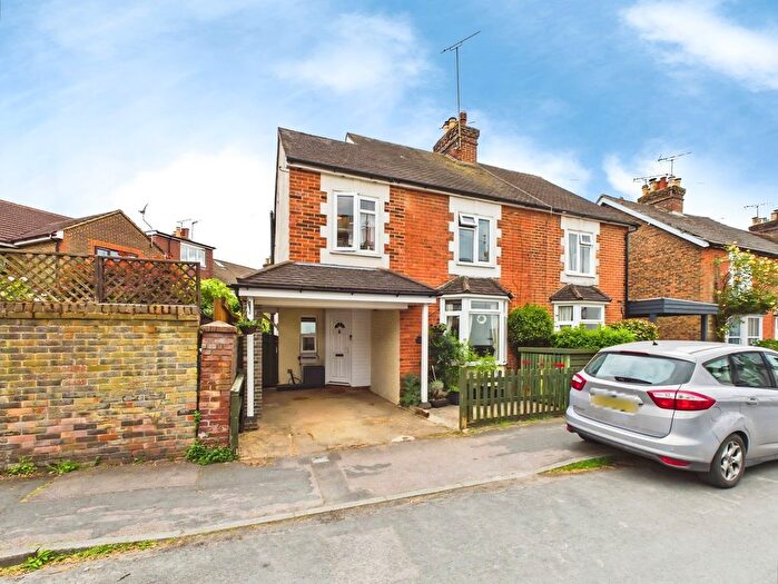 3 Bedroom Semi-Detached House For Sale In Spencers Road, Horsham, RH12