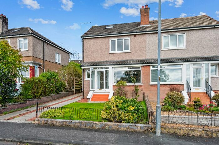 3 Bedroom Semi-Detached House To Rent In , Glasgow, Glasgow, G61