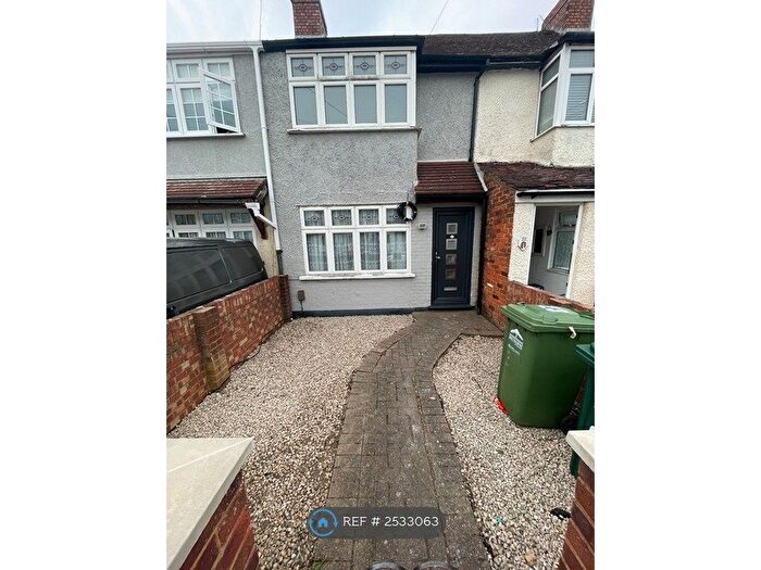 2 Bedroom Terraced House To Rent In Ravensbourne Avenue, Staines-Upon-Thames, TW19