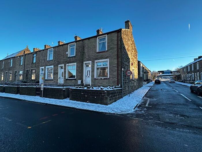 2 Bedroom Property For Sale In Burnley Road, Colne, BB8