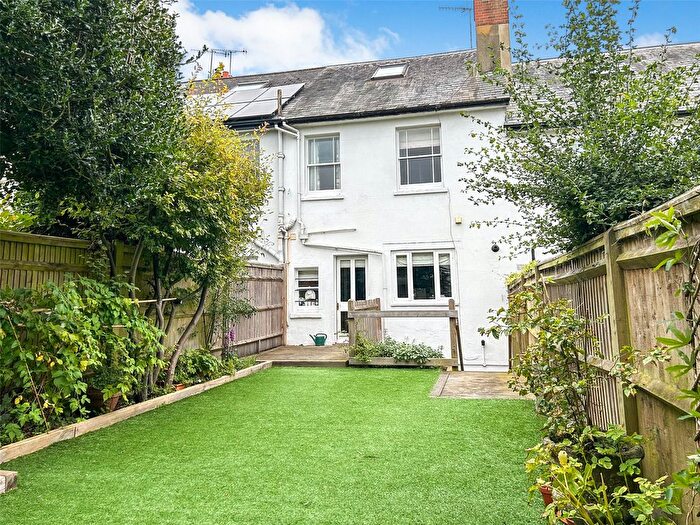 Studio To Rent In Mount Sion, Tunbridge Wells, Kent, TN1