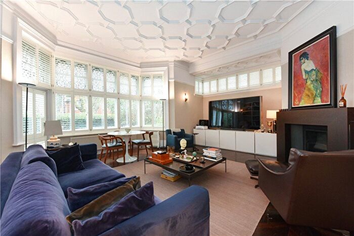 2 Bedroom Flat For Sale In Heath Drive, London, NW3