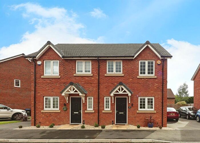 2 Bedroom Semi-Detached House For Sale In Maple Lane, Burton Green, Kenilworth, CV8