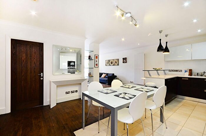 2 Bedroom Flat For Sale In Newton Street, Covent Garden, London, WC2B