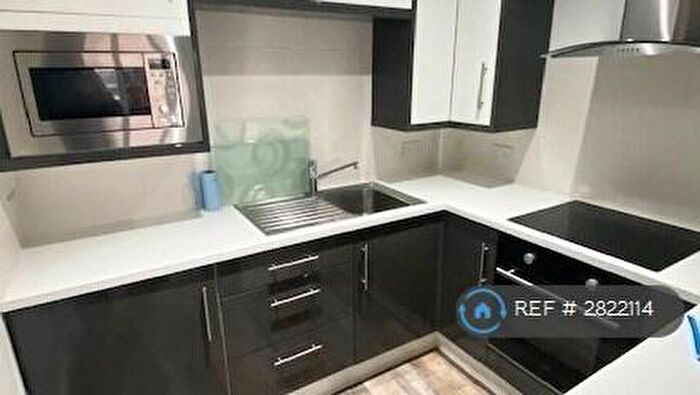 2 Bedroom Flat To Rent In Hamilton Court, Blackpool, FY1