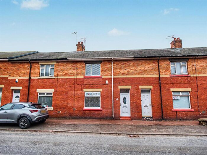 2 Bedroom Terraced House For Sale In Balmoral Terrace, Grangetown, Sunderland, SR2