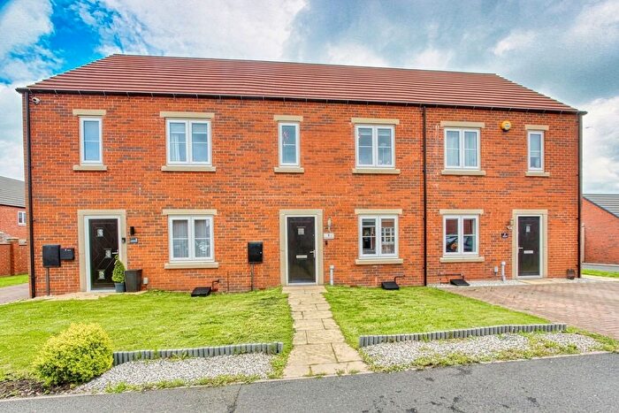 3 Bedroom Terraced House For Sale In Farmhouse Way, Grassmoor, Chesterfield, S42