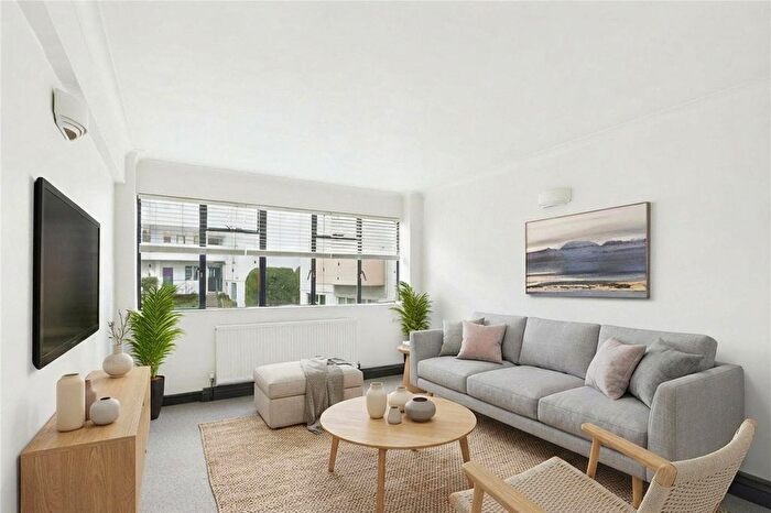 1 Bedroom Flat For Sale In Streatham Hill, London, SW2