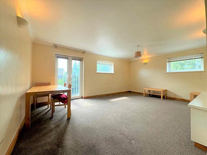 1 Bedroom Apartment To Rent In Sunnydene Close, Harold Wood, RM3