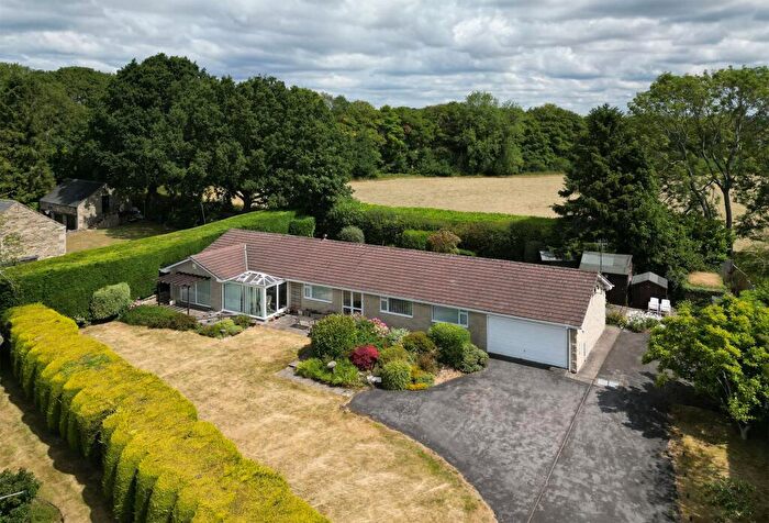 3 Bedroom Detached Bungalow For Sale In The Knoll, Chesterfield, S40