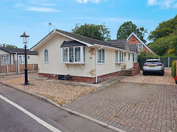 2 Bedroom Mobile/park Home For Sale In Grange Park Road, Carlisle, CA5