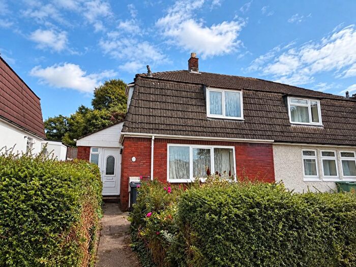 3 Bedroom Semi-Detached House For Sale In Hele Gardens, Plympton, Plymouth, PL7