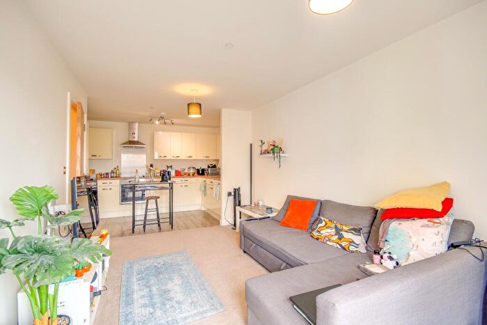 2 Bedroom Flat For Sale In Worcester Street, City Centre, Gloucester, GL1