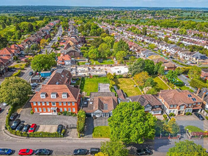 5 Bedroom Detached House For Sale In Manor Road, Chigwell, Essex, IG7