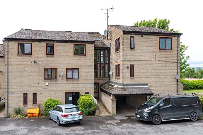 1 Bedroom Apartment For Sale In Manor Square, Yeadon, Leeds, West Yorkshire, LS19