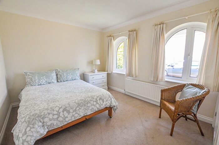 3 Bedroom Bungalow For Sale In Fernway Close, Wimborne, BH21