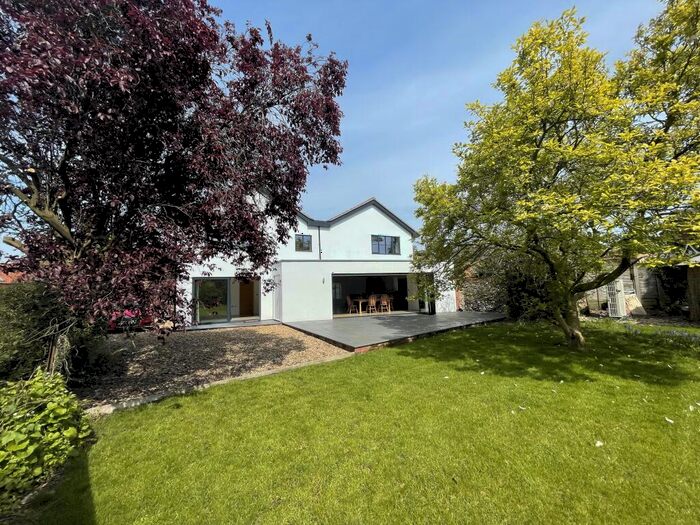 4 Bedroom House To Rent In The Street, Bawdeswell, Dereham, NR20