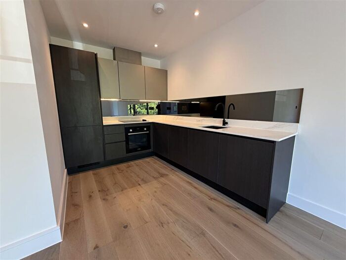 1 Bedroom Flat To Rent In Church Road, Claygate, Esher, KT10