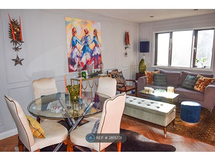 2 Bedroom Flat To Rent In Stags Way, Osterley, TW7