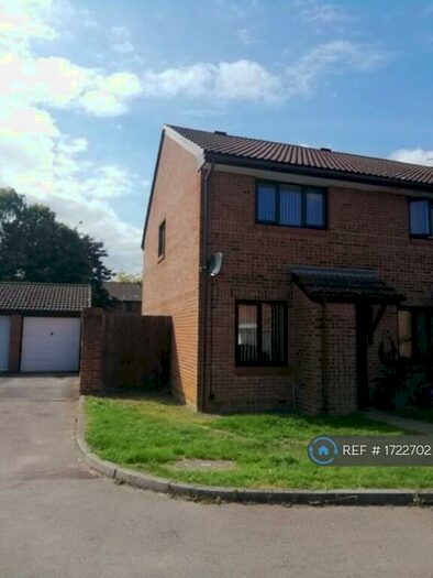 2 Bedroom Semi-Detached House To Rent In Clydesdale Way, Totton, Southampton, SO40