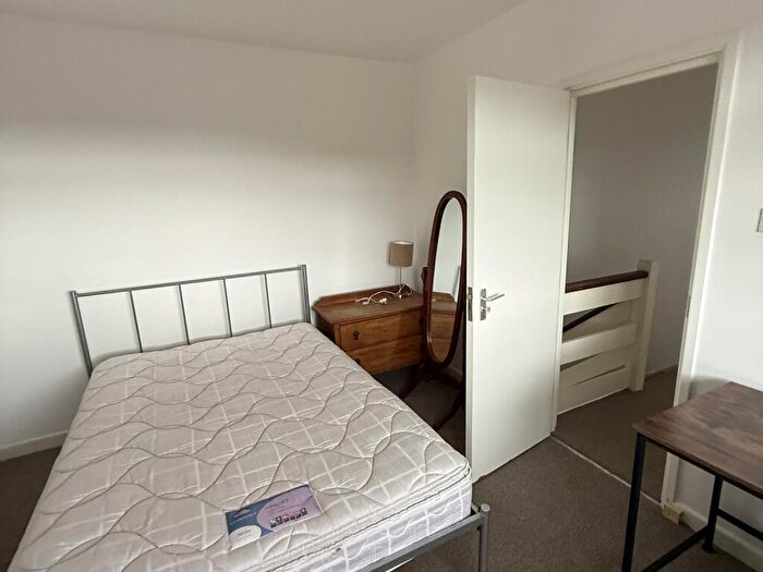 5 Bedroom House To Rent In Aldrin Road, Exeter, EX4