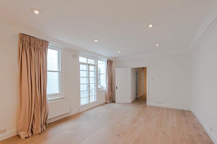 2 Bedroom Flat To Rent In Bryanston Square, Marylebone, London, W1H