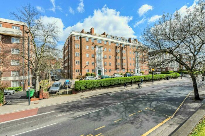 3 Bedroom Flat To Rent In Shoot Up Hill, London, NW2
