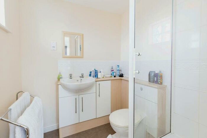 2 Bedroom Flat To Rent In Bethlehem Way, Edinburgh, Midlothian, EH7