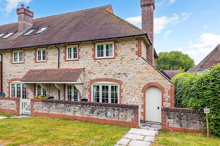 3 Bedroom End Of Terrace House For Sale In The Drive, Lavington Park, Petworth, West Sussex, GU28