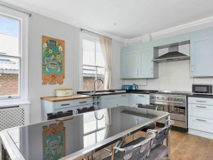3 Bedroom Flat To Rent In Lots Road, London, SW10