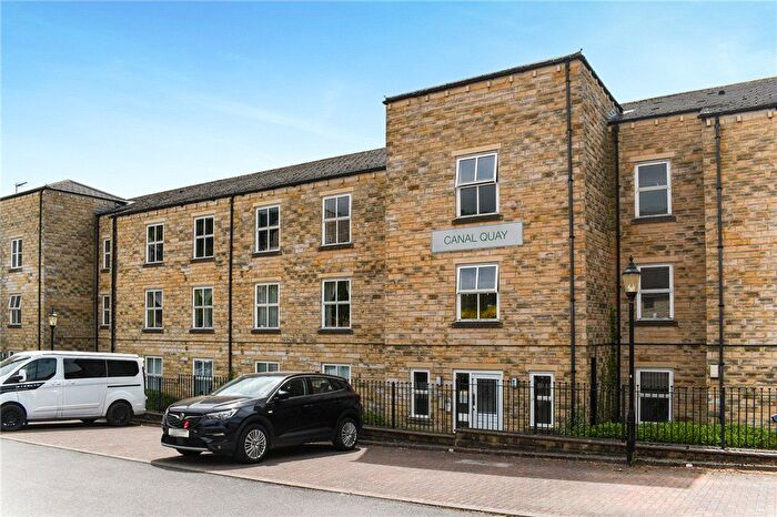 2 Bedroom Flat To Rent In Britannia Wharf, Bingley, West Yorkshire, BD16