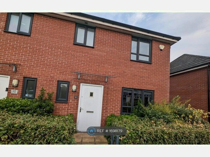 3 Bedroom Semi-Detached House To Rent In Fenney Street, Salford, M7