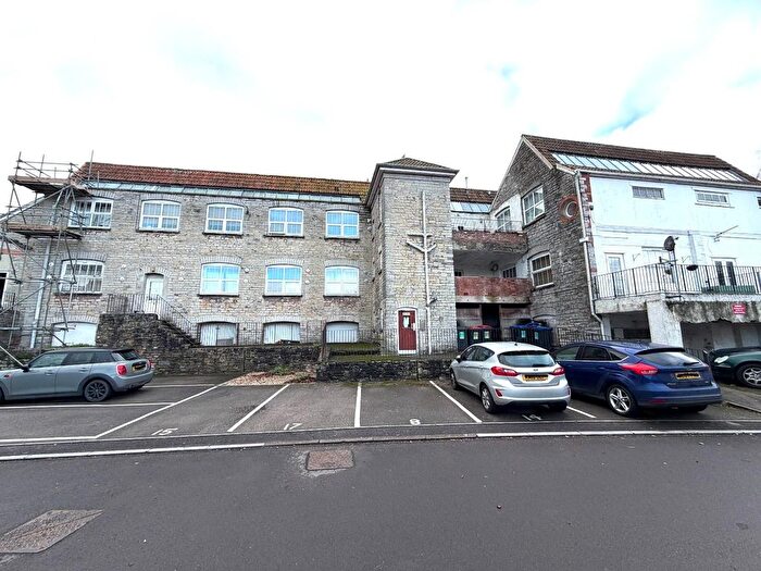 1 Bedroom Flat For Sale In Springbok Close, Street, BA16