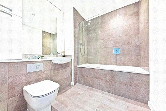 2 Bedroom Apartment To Rent In Heartwell Avenue, London, E16