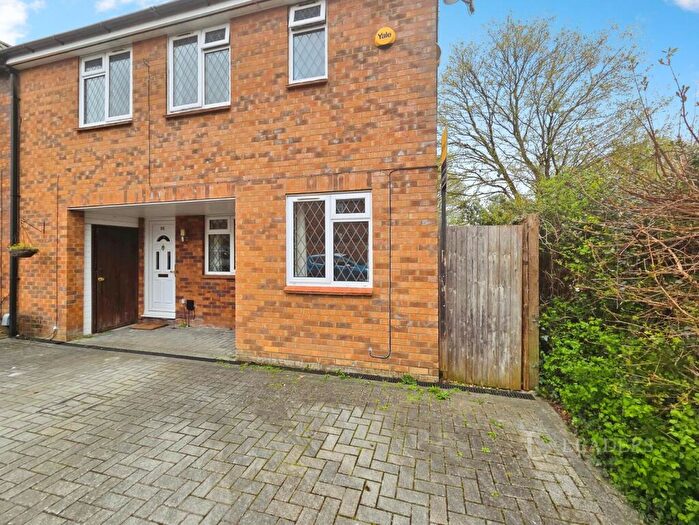 3 Bedroom Semi-Detached House To Rent In Conway Close, Chandler's Ford, Eastleigh, SO53