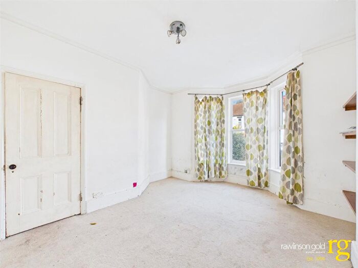 3 Bedroom Terraced House For Sale In Fairholme Road, Harrow, HA1