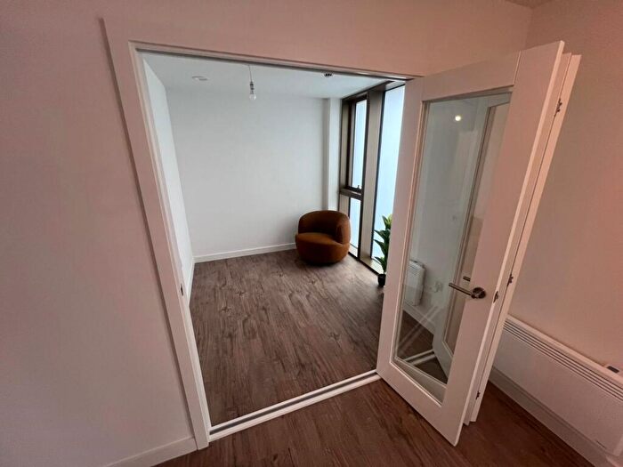 1 Bedroom Apartment To Rent In Essex Street, Birmingham, B5
