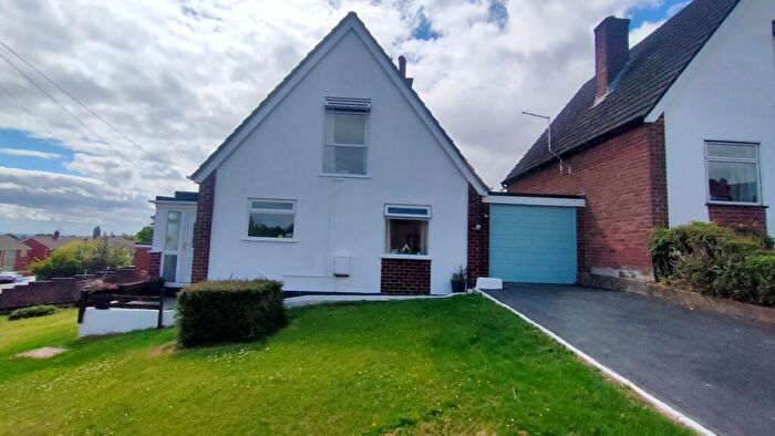 3 Bedroom Bungalow For Sale In Prospect Drive, Coedpoeth, Wrexham, LL11