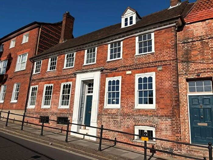 4 Bedroom Town House For Sale In Quarry Street, Guildford, GU1
