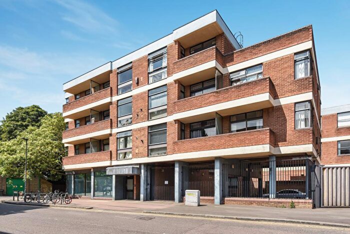 1 Bedroom Flat To Rent In City Centre, Oxford, OX1