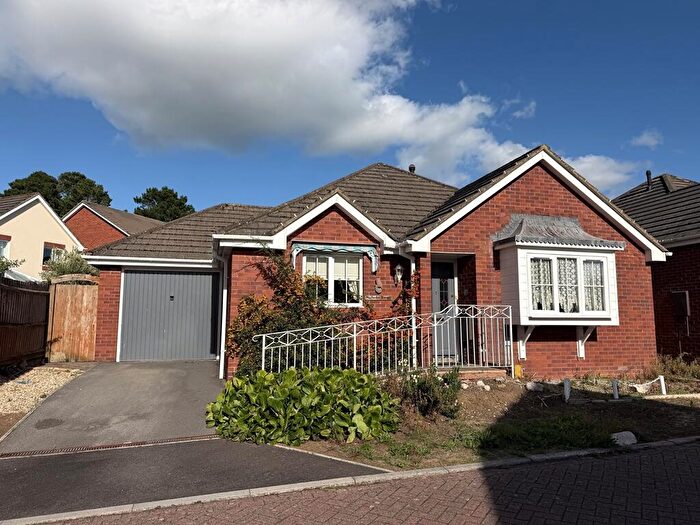 3 Bedroom Detached Bungalow For Sale In Sawmills Way, Honiton, EX14