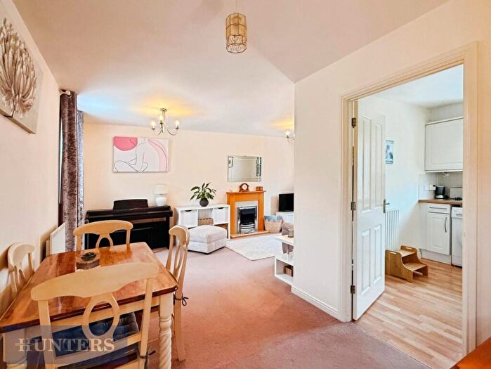 2 Bedroom Coach House For Sale In Culm Grove, Exeter, EX2