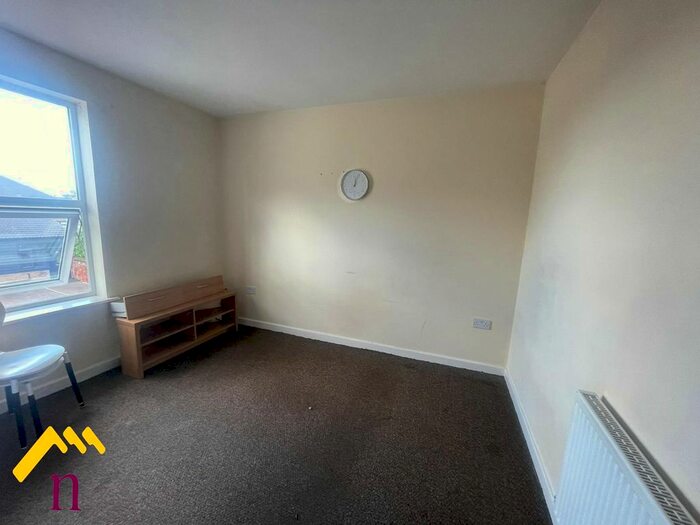 2 Bedroom Flat To Rent In Bentley Road, Bentley, Doncaster, DN5