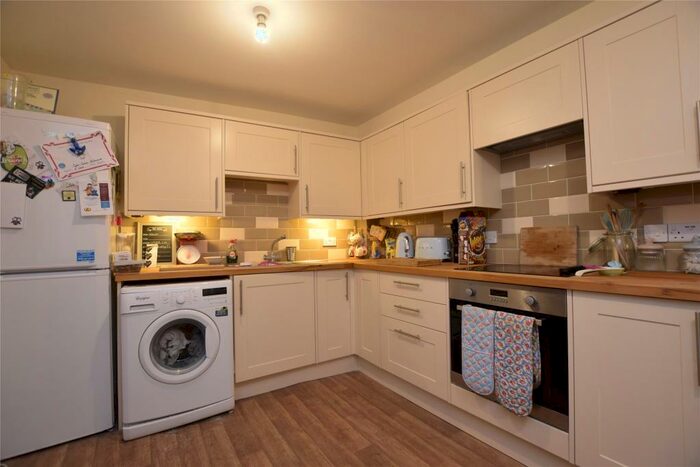 2 Bedroom Apartment To Rent In St. Edmunds Lane, Abingdon, Oxfordshire, OX14